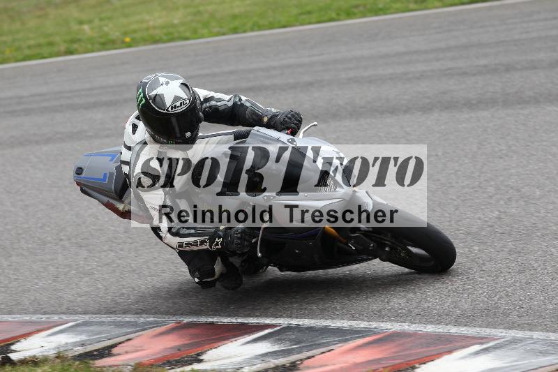 Archiv-2022/13 25.04.2022 Plüss Moto Sport ADR/Freies Fahren/27